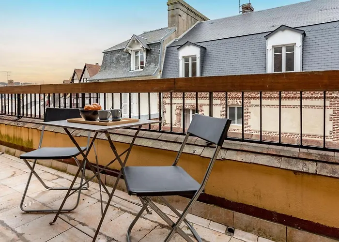 Les Cigognes By Interhome